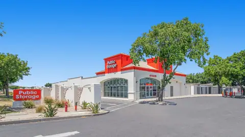 Public Storage in Tracy, CA