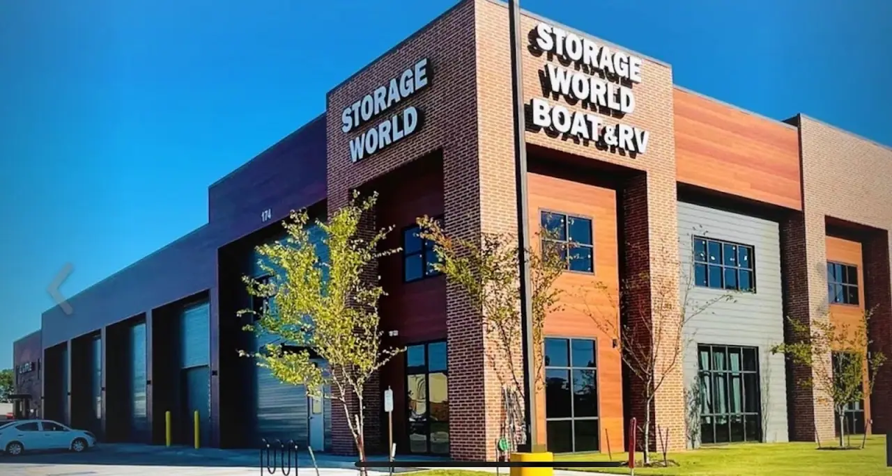 Storage World, RV storage in Rogers