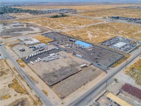 Bell's Trucks & Vans Inc in Lancaster, CA