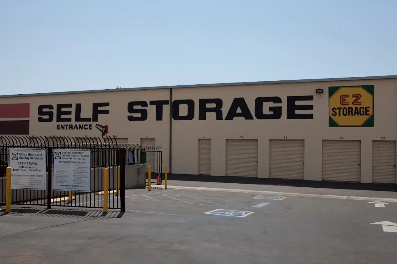 EZ Storage, RV storage in Burbank