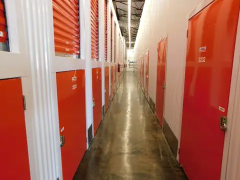 Self-Storage at U-Haul in North Bergen, NJ