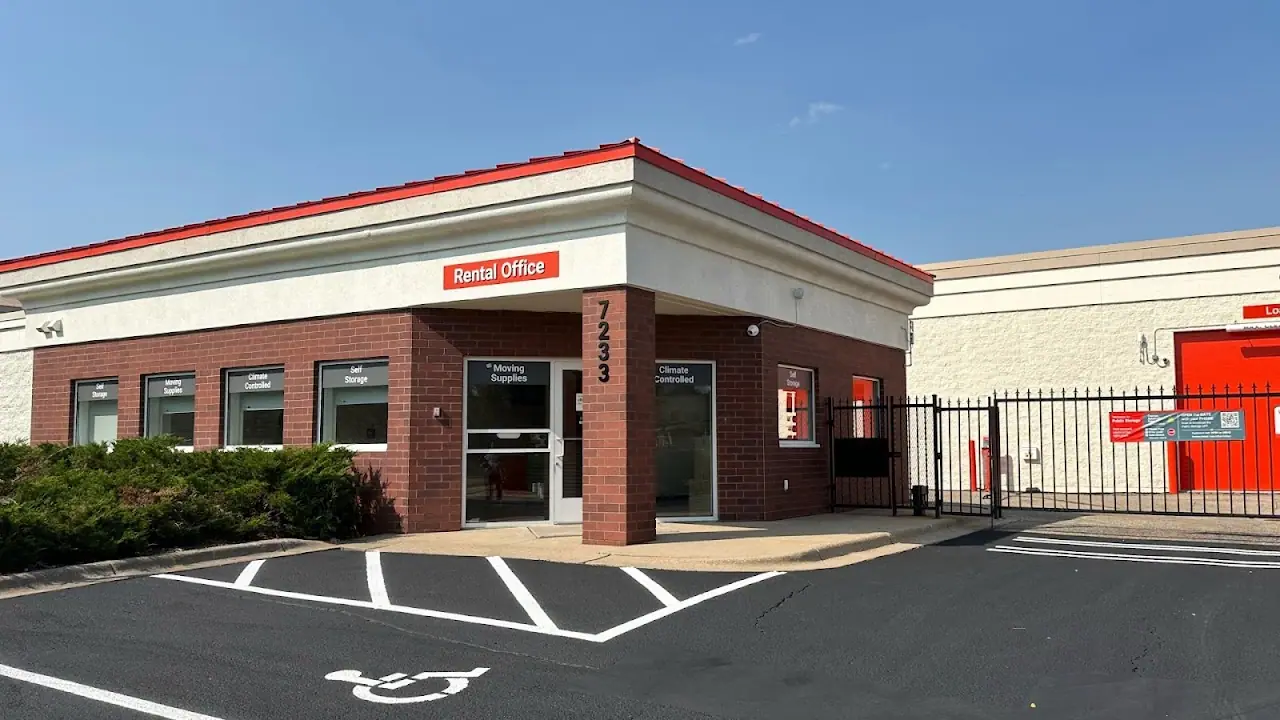 Public Storage, RV storage in Apple Valley