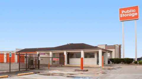 Public Storage photo 2
