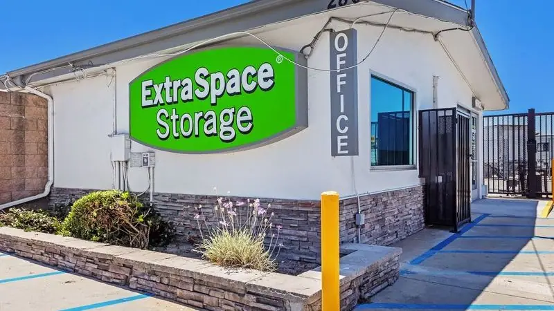 Extra Space Storage, RV storage in Santa Ana
