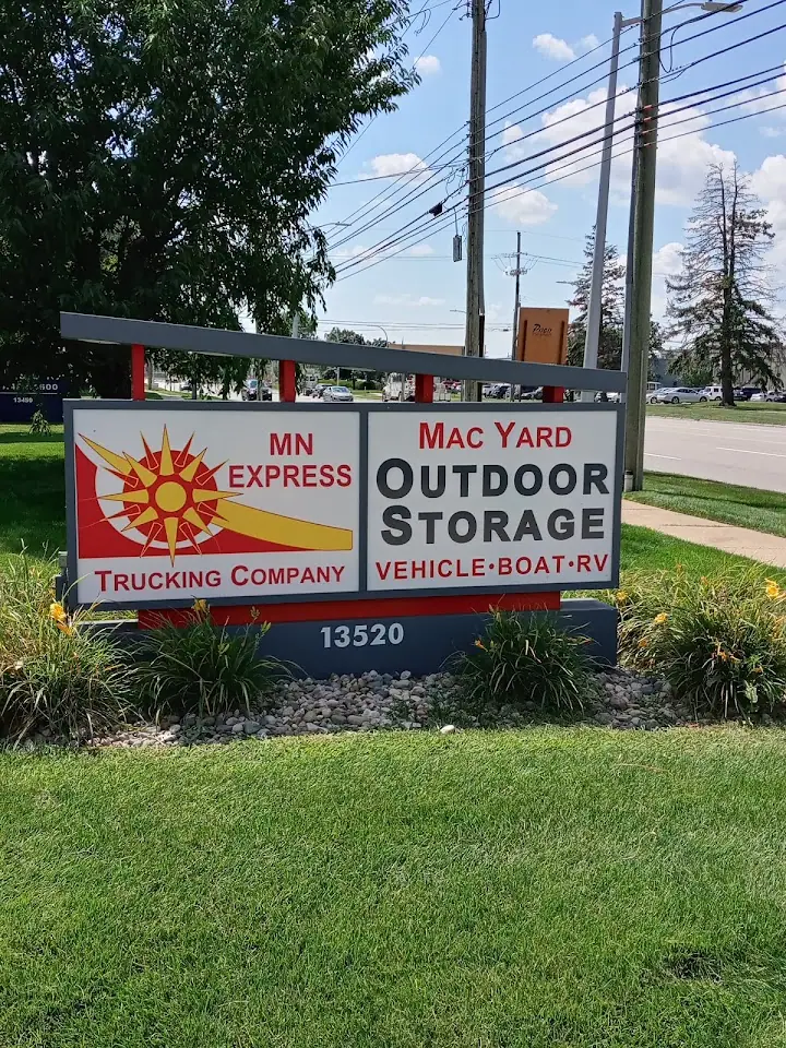 Mac Yard, RV storage in Livonia