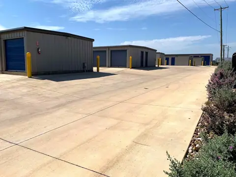 Solid Ground Storage in Elgin, TX