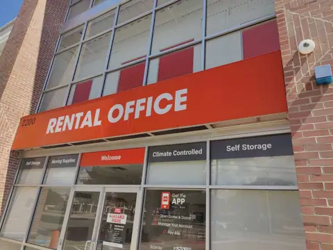 Public Storage photo 2