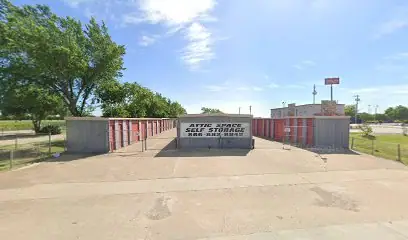 Attic Space Self-Storage in Venus, TX