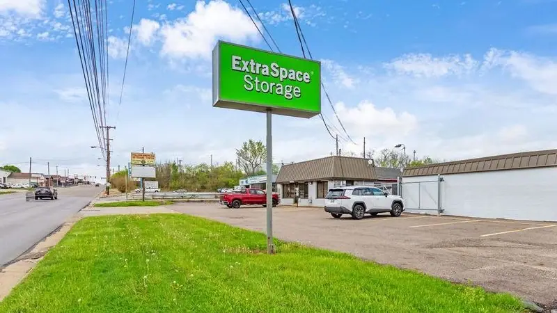 Extra Space Storage, RV storage in Youngstown