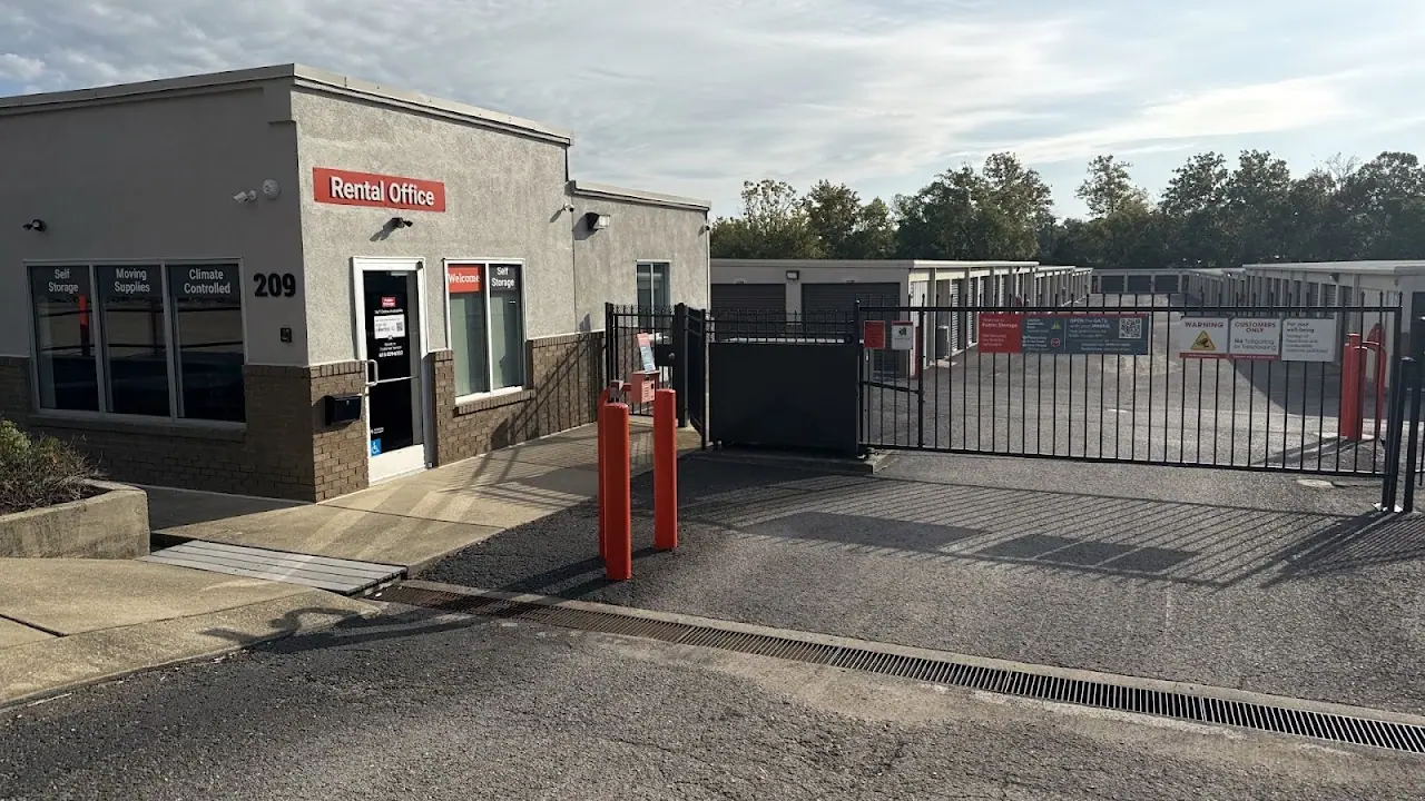 Public Storage, RV storage in Gallatin
