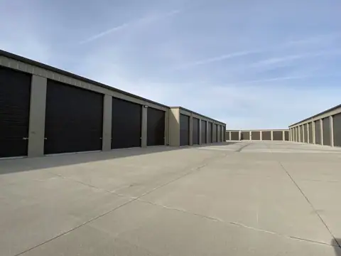 Mega Storage Grimes photo 2