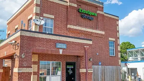 Extra Space Storage in Arlington, TX