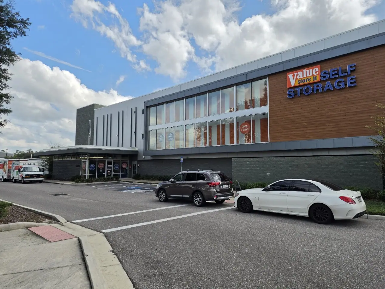 Value Store It Self Storage, RV storage in Wesley Chapel
