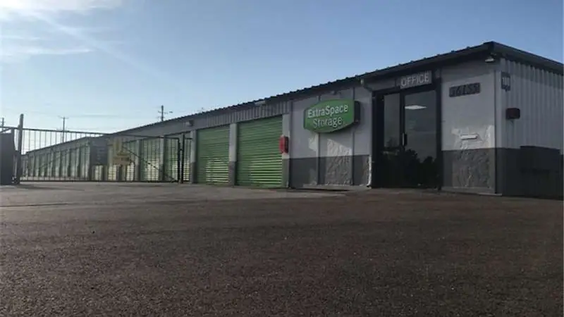 Extra Space Storage, RV storage in Willoughby