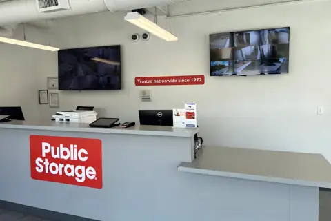 Public Storage photo 2